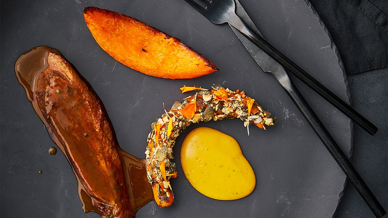 Stegt gås på ben serveret med græskar på 4 måder, hertil en kraftig basilikum sauce – - Opskrift Stegt gås på ben serveret med græskar på 4 måder, hertil en kraftig basilikum sauce – - Opskrift