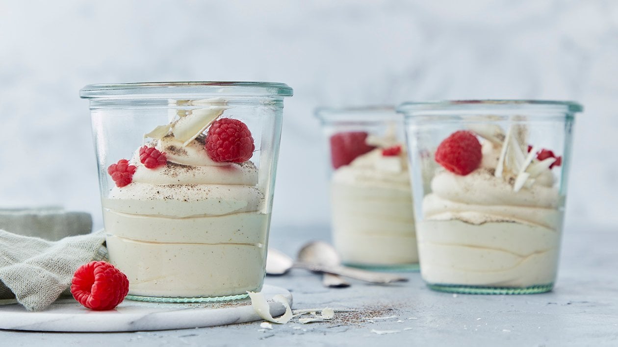 Salt karamelmousse med lakrids – - Opskrift