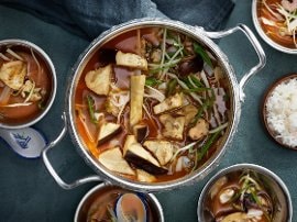 Rød thaicurry med skaldyr