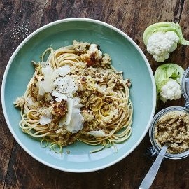 Stegt blomkålspesto til pasta Stegt blomkålspesto til pasta