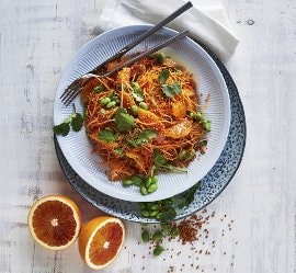 Gulerods- og appelsinsalat Gulerods- og appelsinsalat