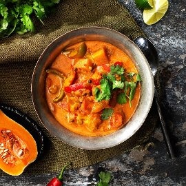 Sopa de Vegatais - Sydamerikansk suppe med lime og kokos Sopa de Vegatais - Sydamerikansk suppe med lime og kokos