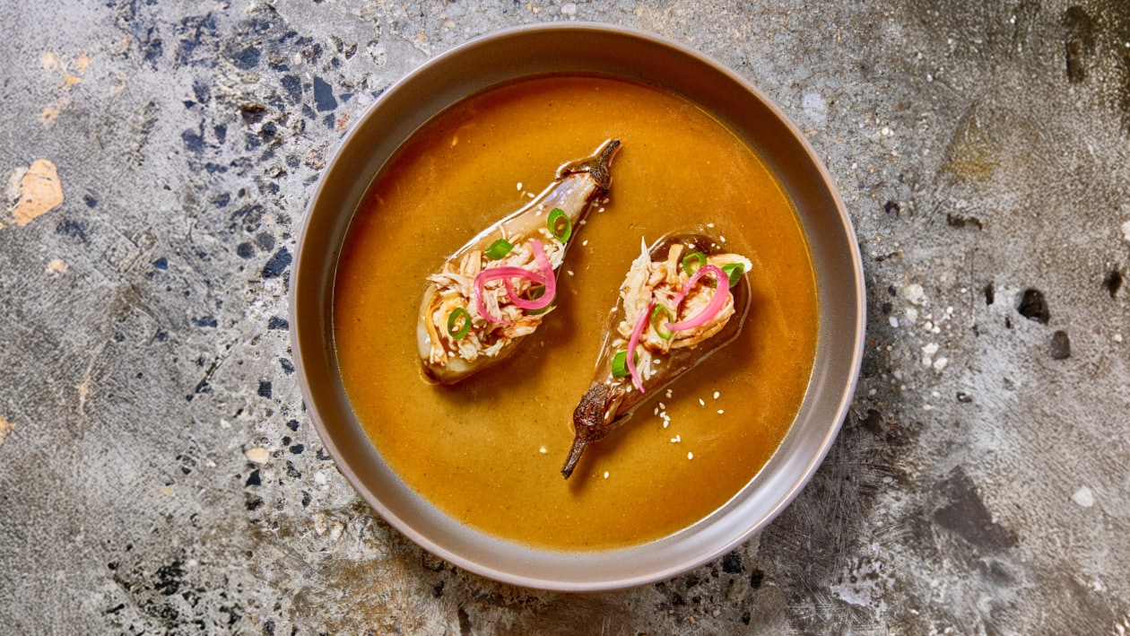 Grilled aubergines stuffed with Chicken Miso escabeche – - Opskrift