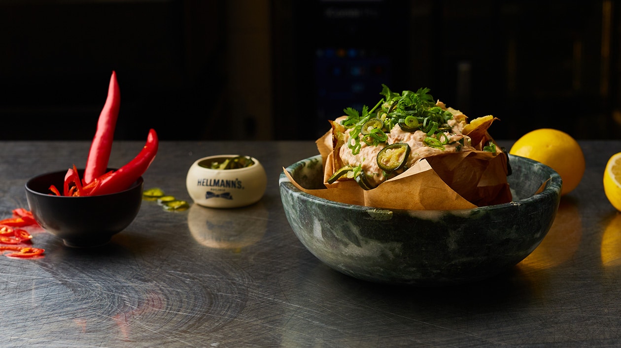 Bagt kartoffel med spicy tuna – - Opskrift