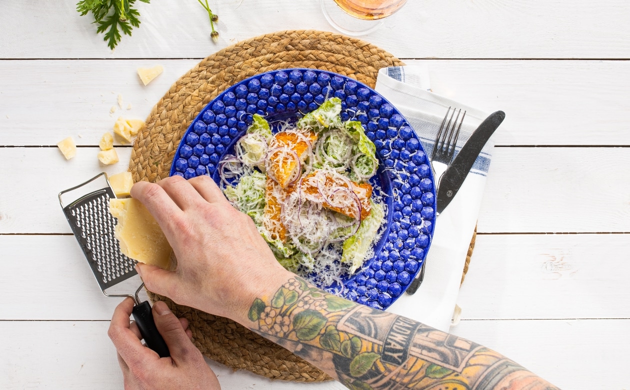 Caesarsalat med friteret kylling – - Opskrift