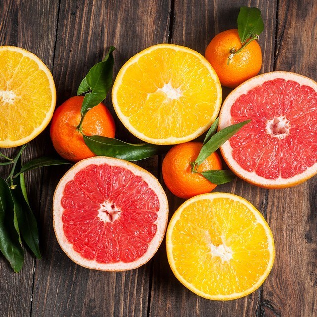 Lad friske urter og citrus overskygge Lad friske urter og citrus overskygge
