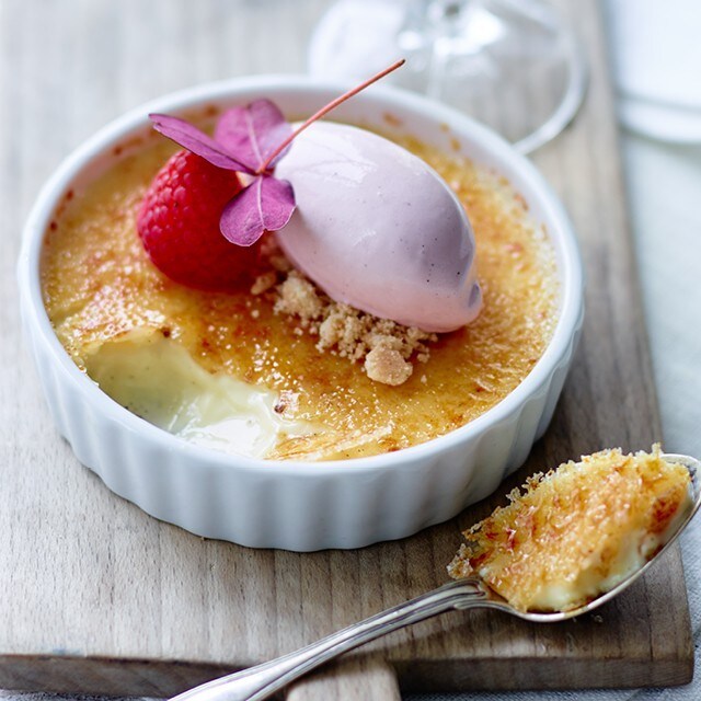 Server lønsomme og fristende desserter