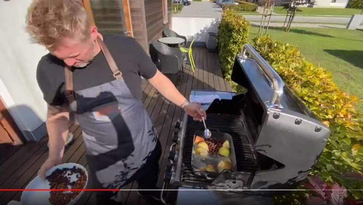 Æbledessert på grillen